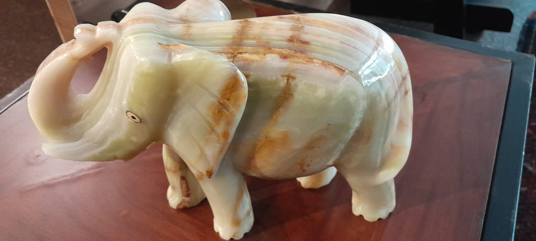 Onyx elephant